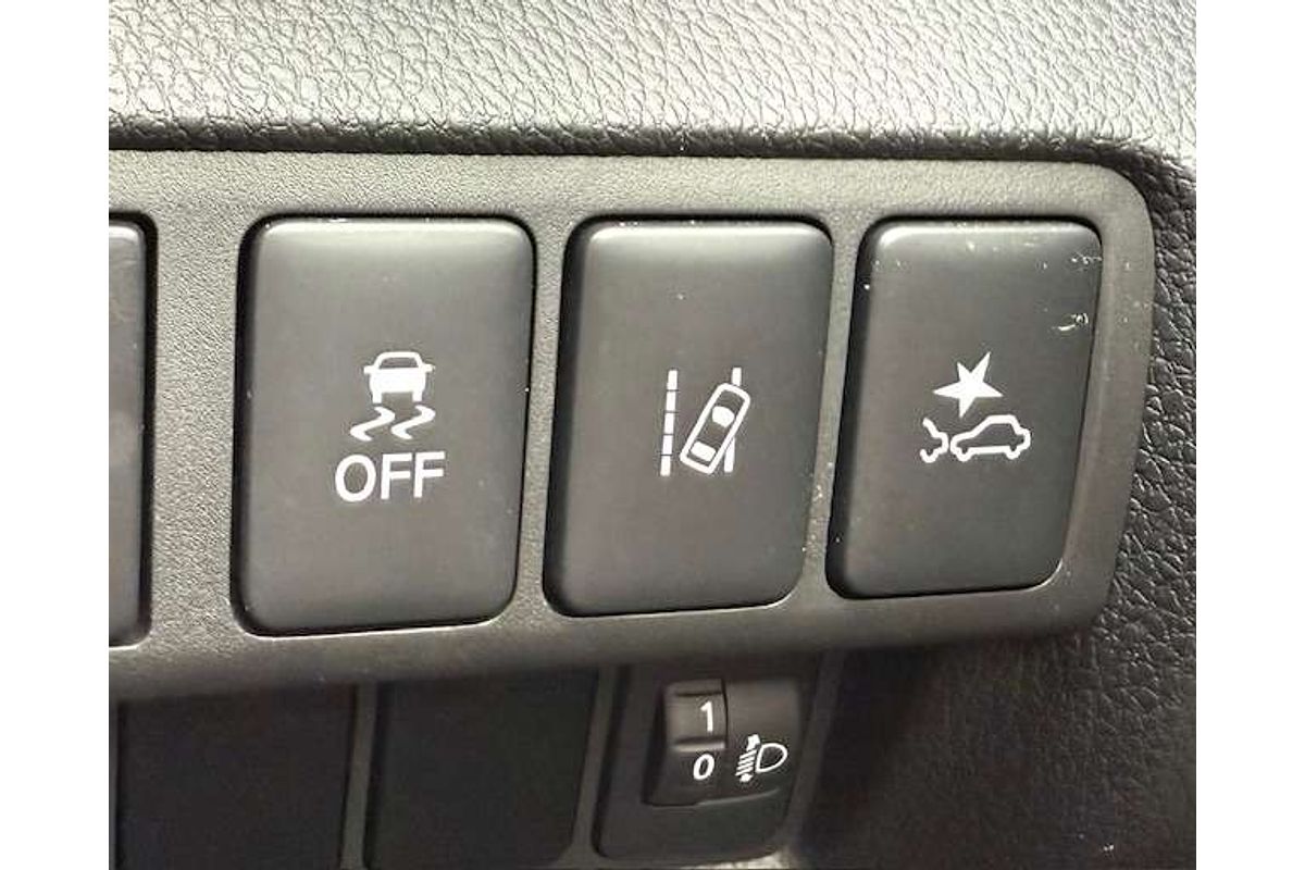 2024 Mitsubishi Eclipse Cross LS YB