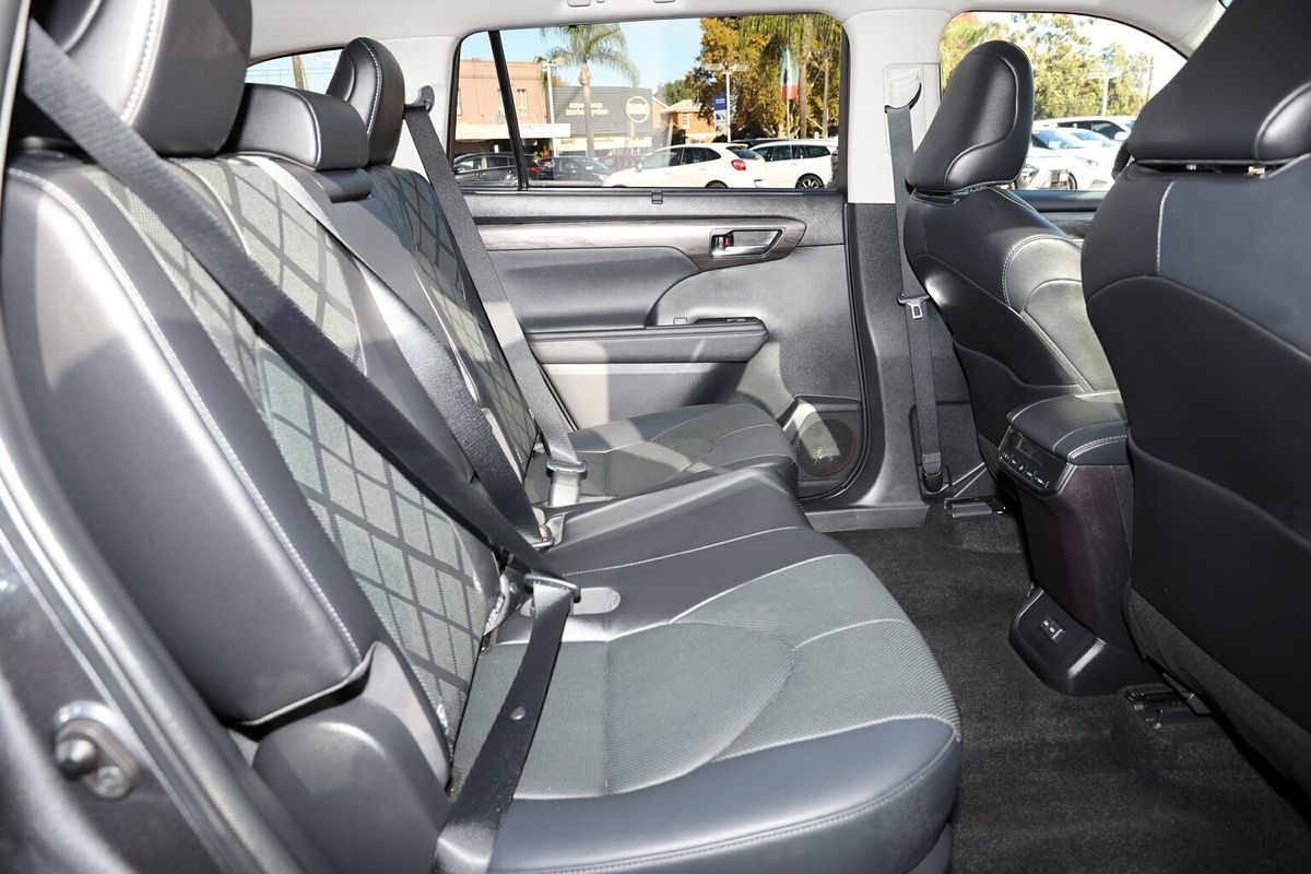 2023 Toyota Kluger Grande AXUH78R
