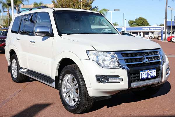 2018 Mitsubishi Pajero GLS NX