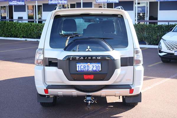 2018 Mitsubishi Pajero GLS NX