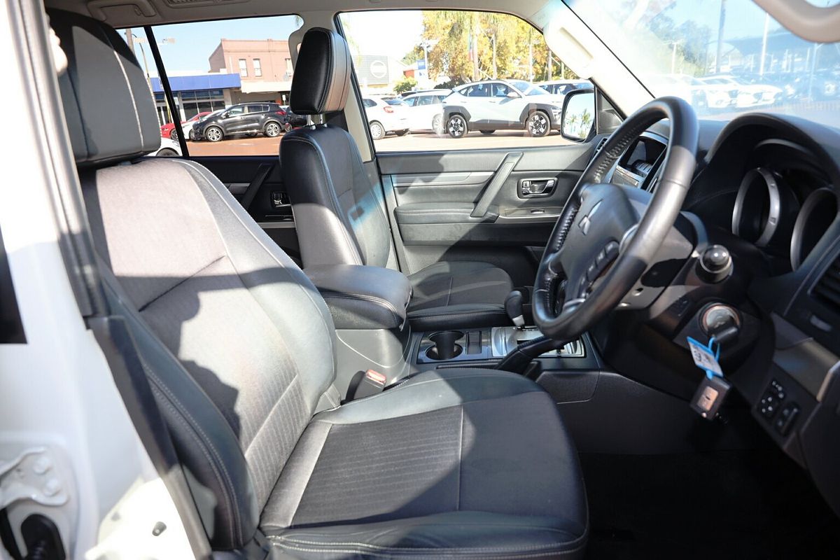 2018 Mitsubishi Pajero GLS NX