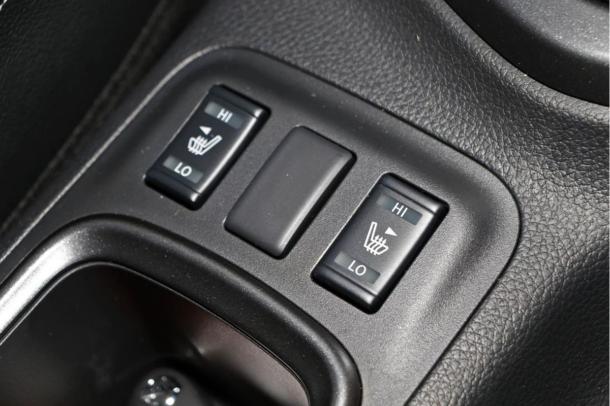 2025 Nissan Navara PRO-4X D23