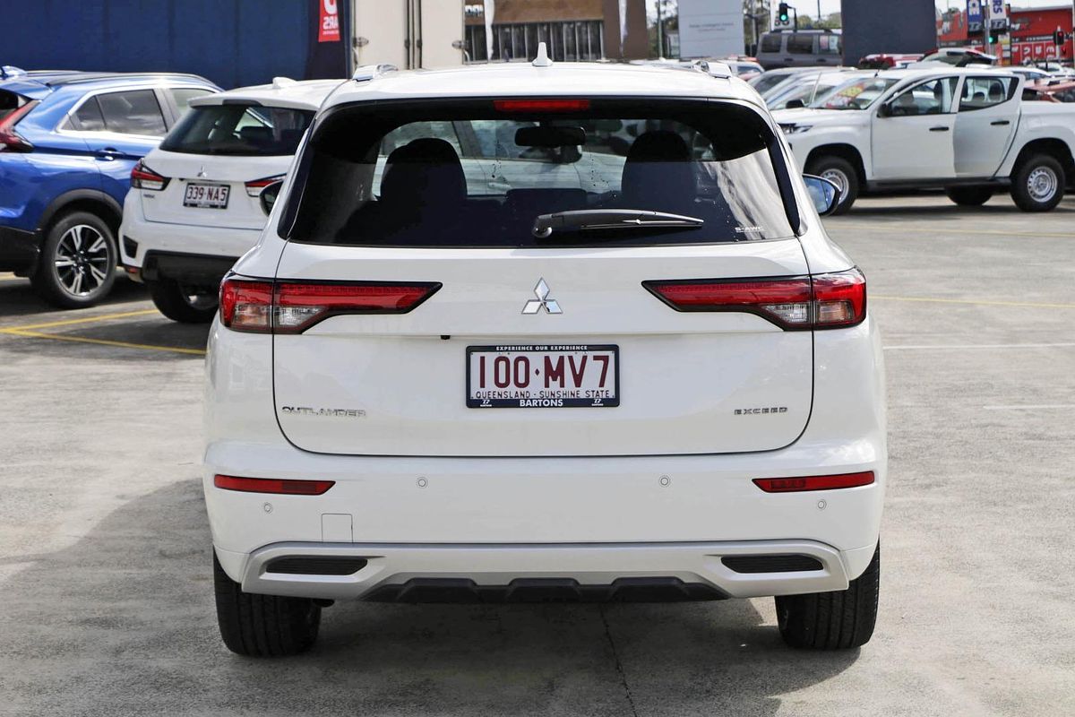 2024 Mitsubishi Outlander Exceed ZM
