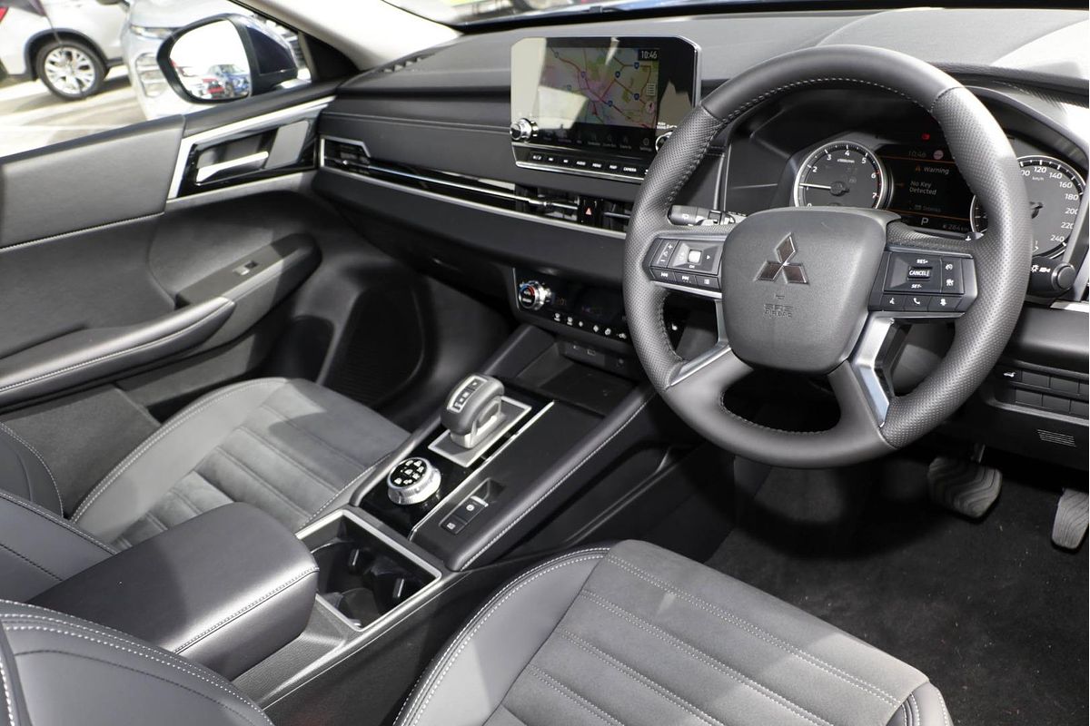 2024 Mitsubishi Outlander Aspire ZM
