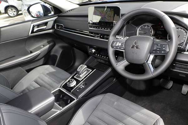 2024 Mitsubishi Outlander Aspire ZM