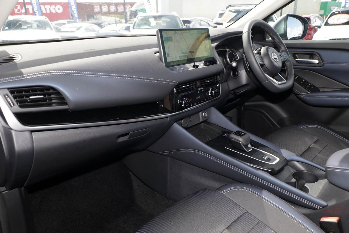 2024 Nissan QASHQAI ST-L J12