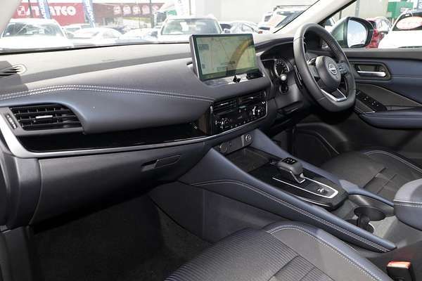 2024 Nissan QASHQAI ST-L J12