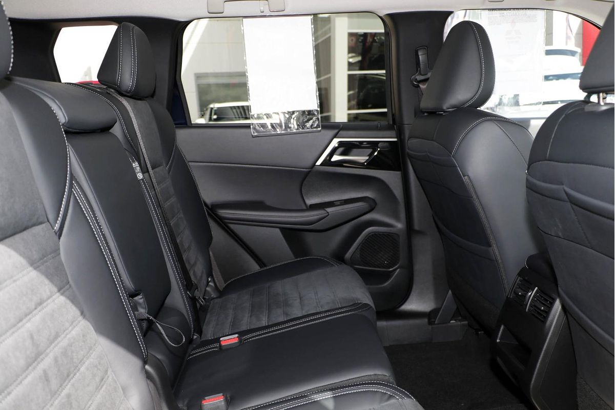 2024 Mitsubishi Outlander Aspire ZM
