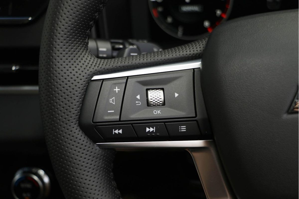 2024 Mitsubishi Outlander Exceed ZM