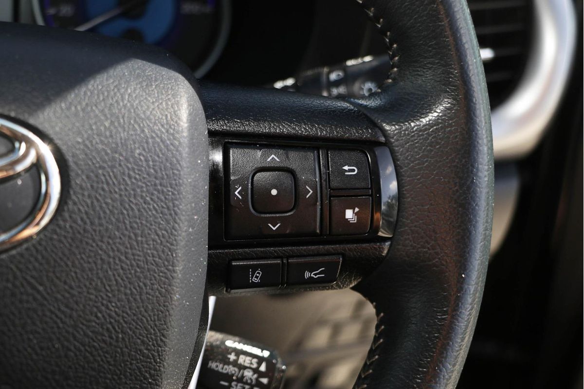 2020 Toyota Hilux SR5 GUN126R 4X4