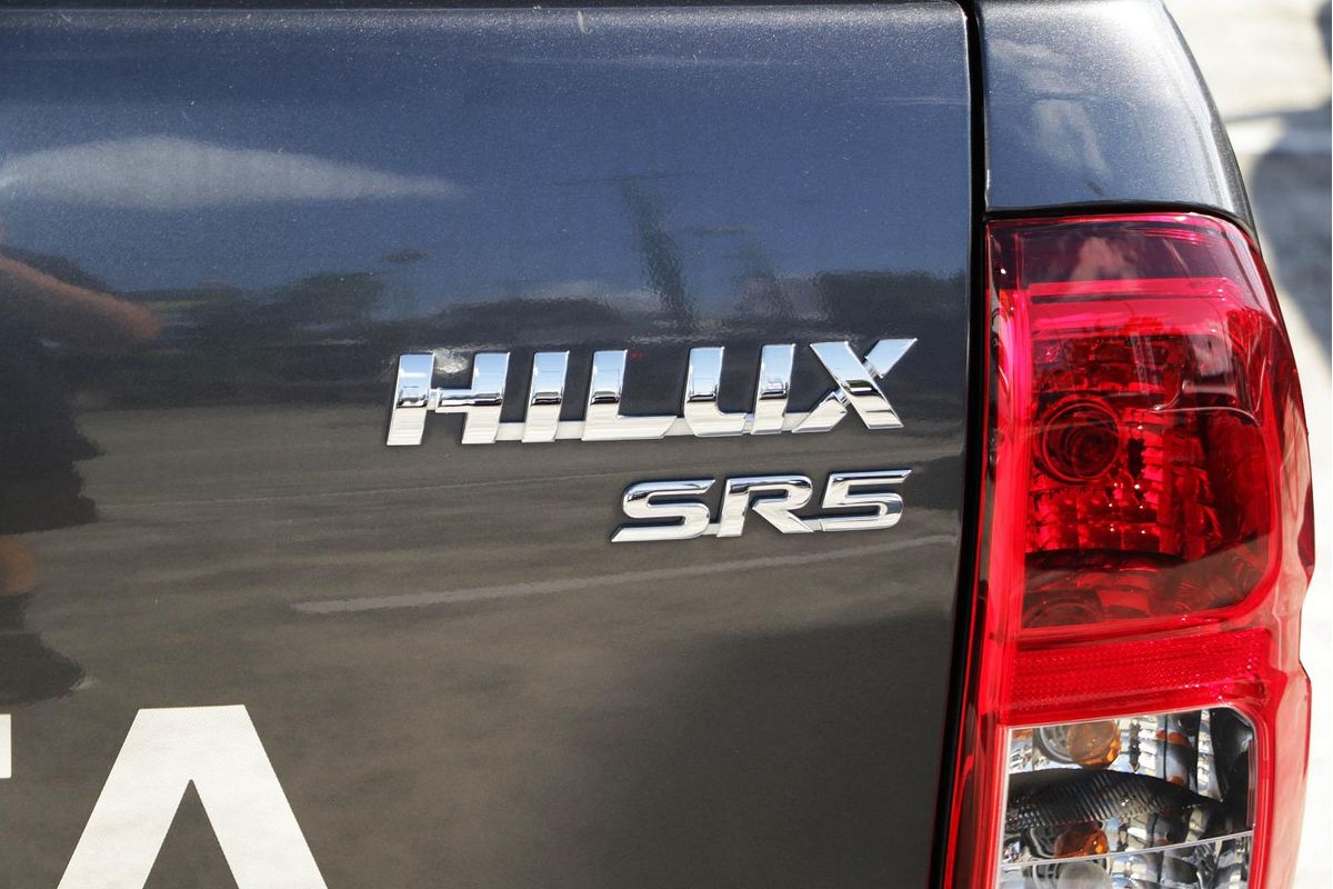 2020 Toyota Hilux SR5 GUN126R 4X4