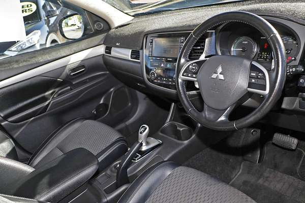 2014 Mitsubishi Outlander PHEV ZJ