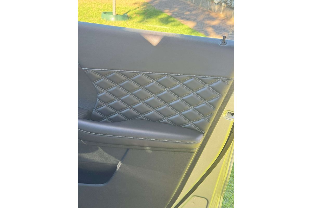 2024 Mitsubishi Outlander Exceed ZM