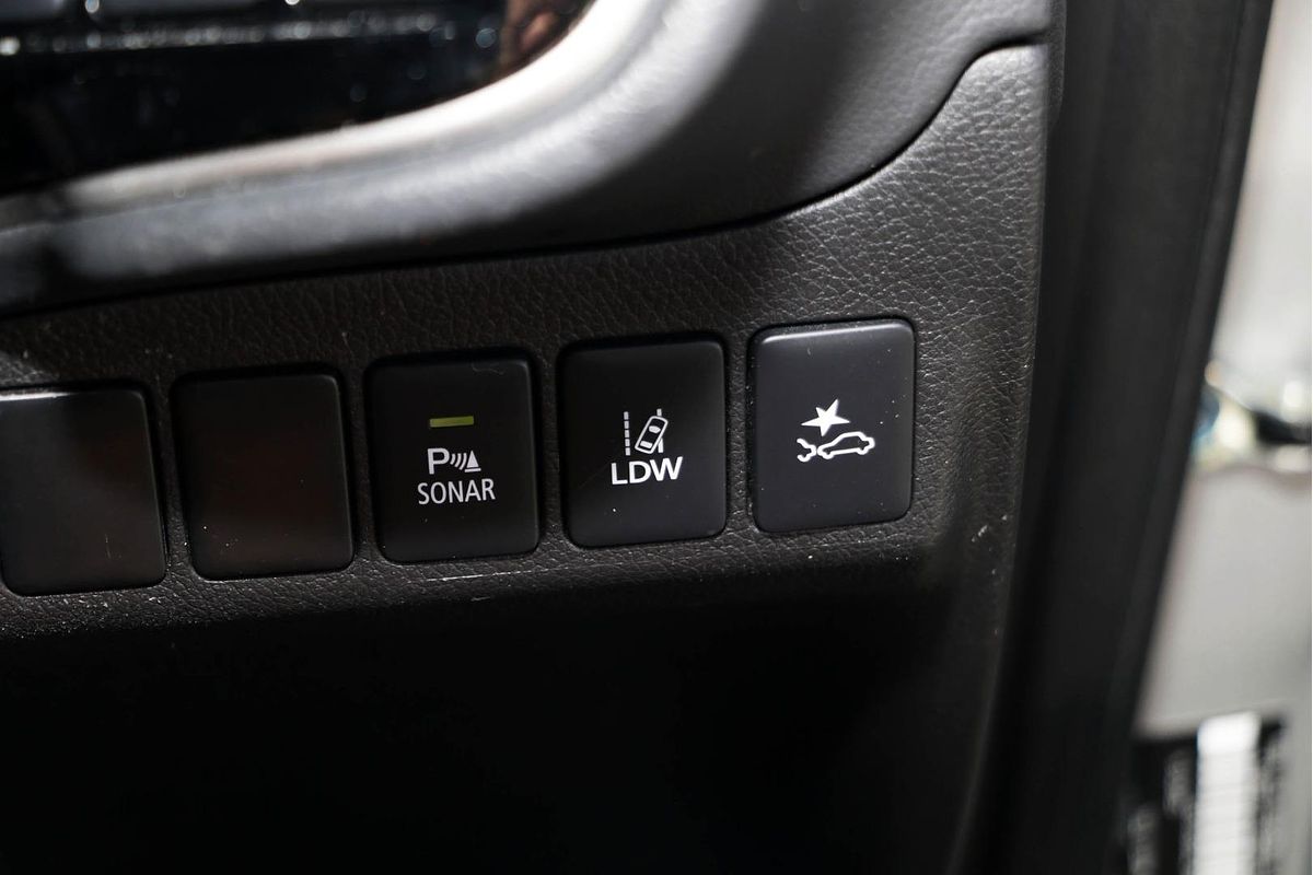 2019 Mitsubishi Outlander ES ADAS ZL