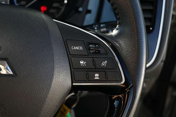 2019 Mitsubishi Outlander ES ADAS ZL