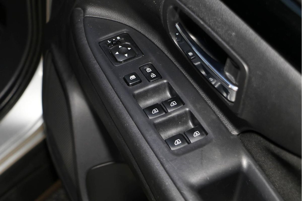 2019 Mitsubishi Outlander ES ADAS ZL