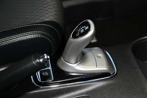 2014 Mitsubishi Outlander PHEV ZJ