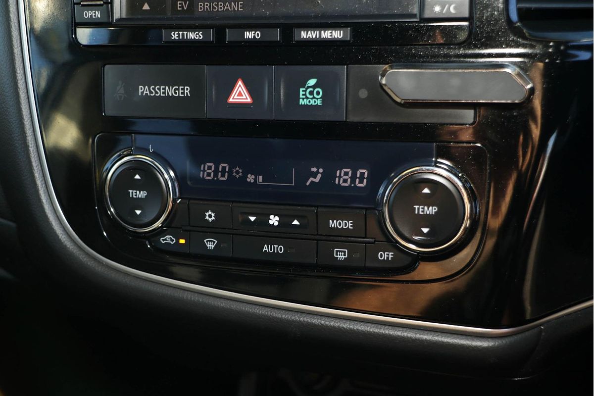 2014 Mitsubishi Outlander PHEV ZJ