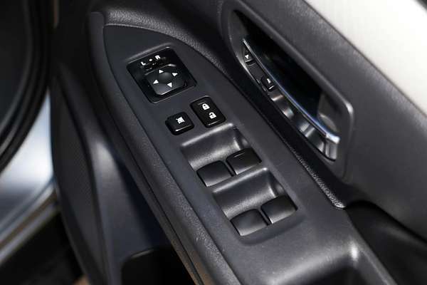 2014 Mitsubishi Outlander PHEV ZJ