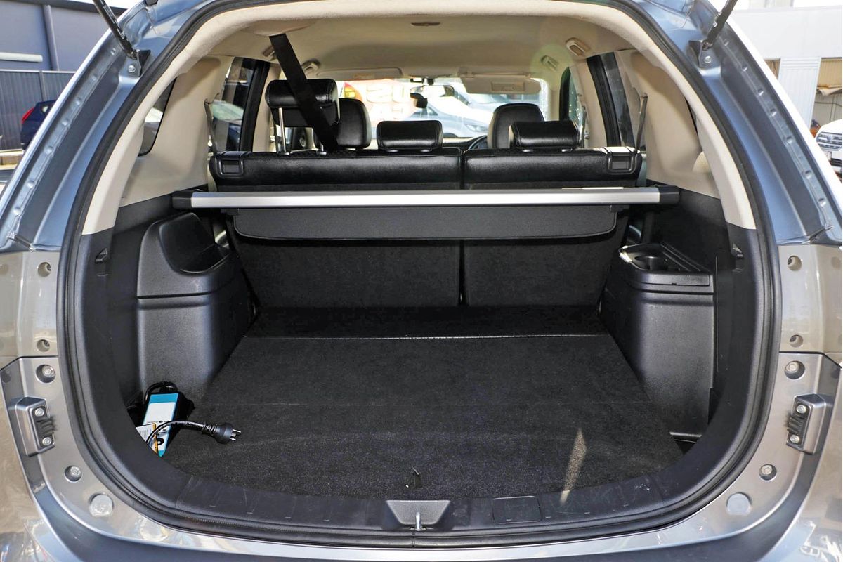2014 Mitsubishi Outlander PHEV ZJ