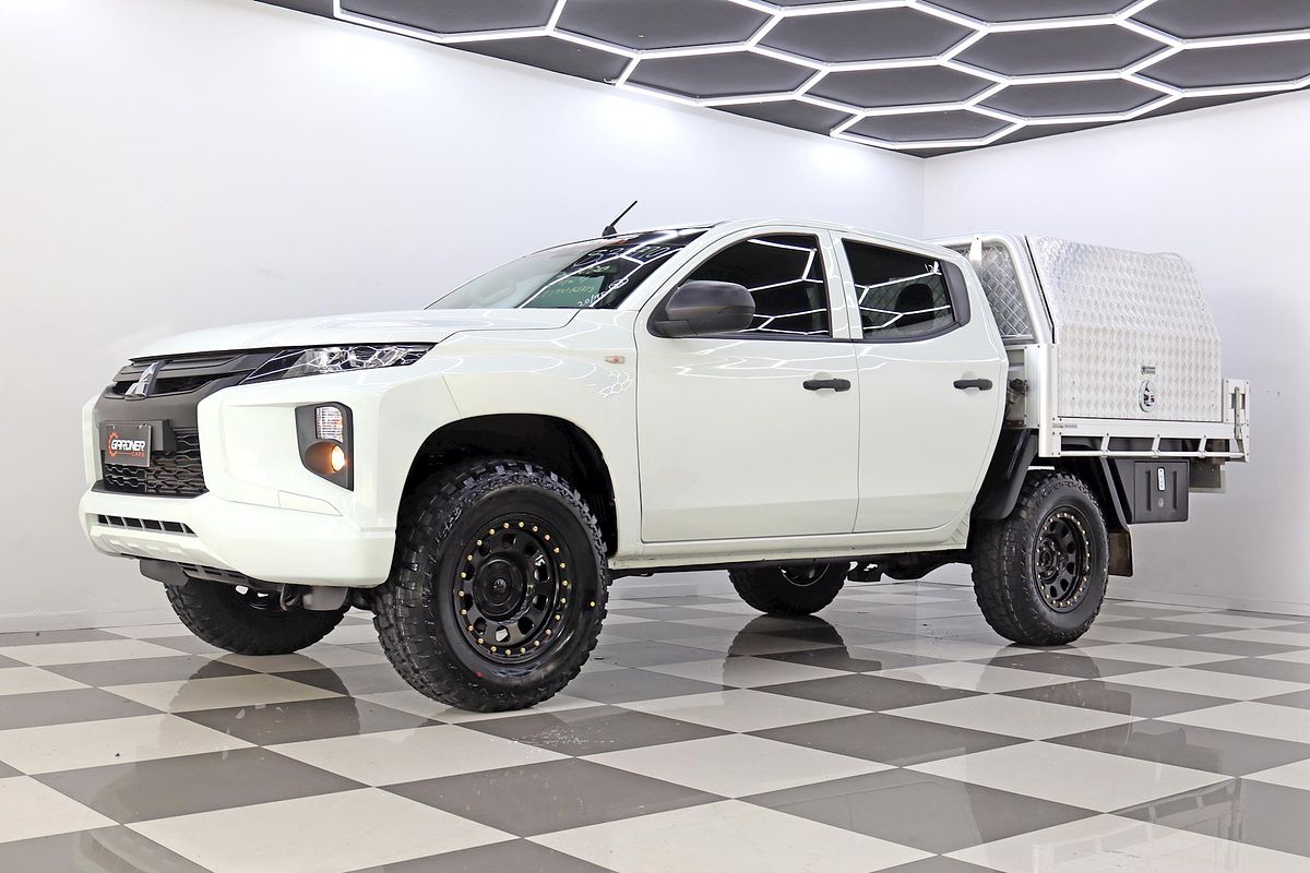 2020 Mitsubishi Triton GLX ADAS MR 4X4