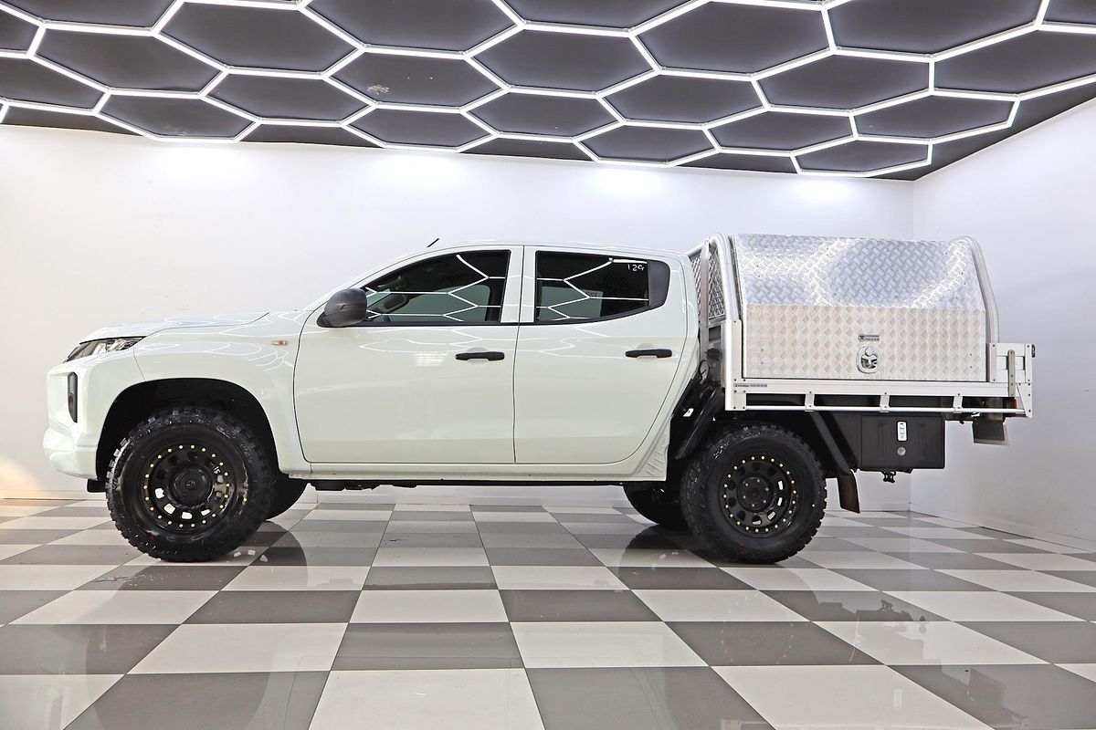 2020 Mitsubishi Triton GLX ADAS MR 4X4