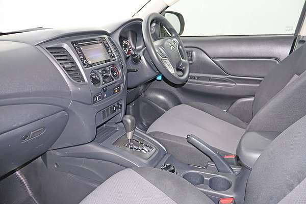 2020 Mitsubishi Triton GLX ADAS MR 4X4
