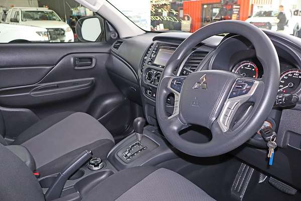 2020 Mitsubishi Triton GLX ADAS MR 4X4