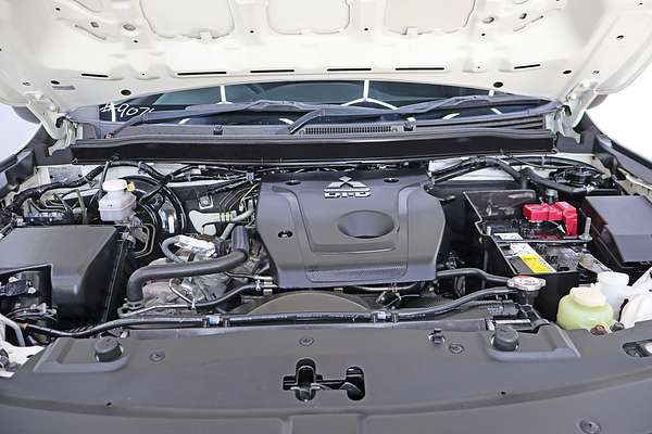 2020 Mitsubishi Triton GLX ADAS MR 4X4