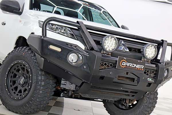 2022 Mitsubishi Triton GLX MR 4X4