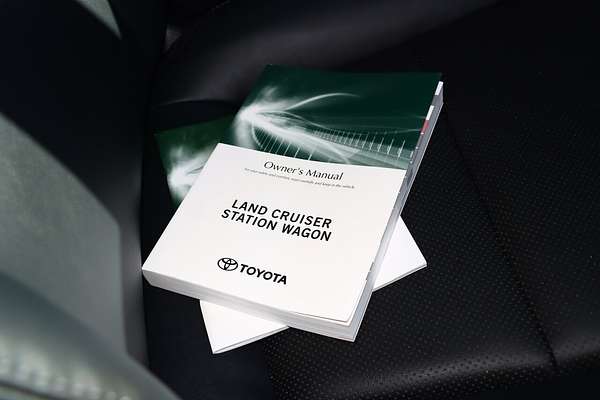 2024 Toyota Landcruiser VX FJA300R