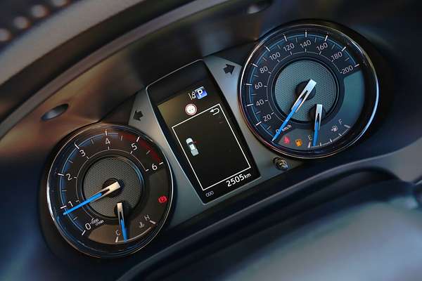 2024 Toyota Hilux Rogue 48V GUN126R 4X4