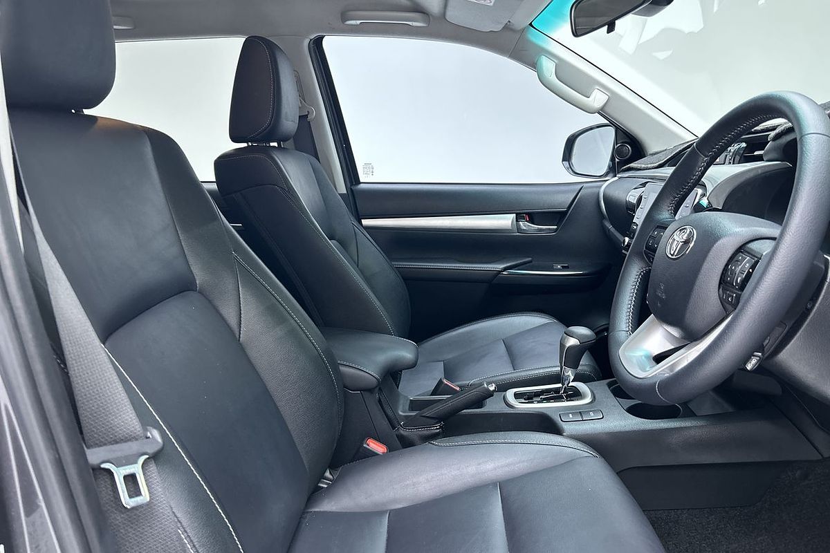 2023 Toyota Hilux SR5 GUN126R 4X4