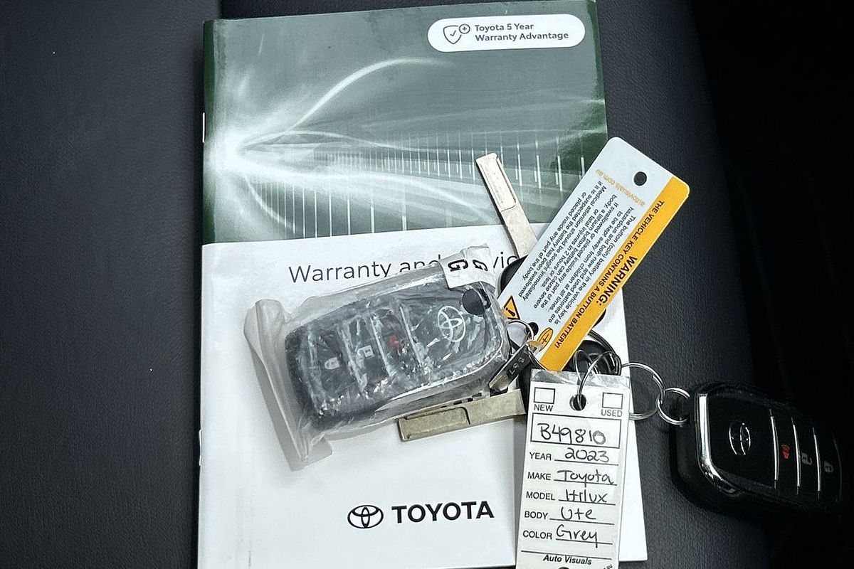 2023 Toyota Hilux SR5 GUN126R 4X4