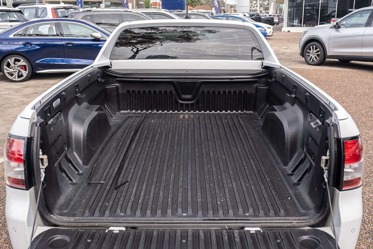 2016 Holden Ute SV6 Black VF Series II Rear Wheel Drive