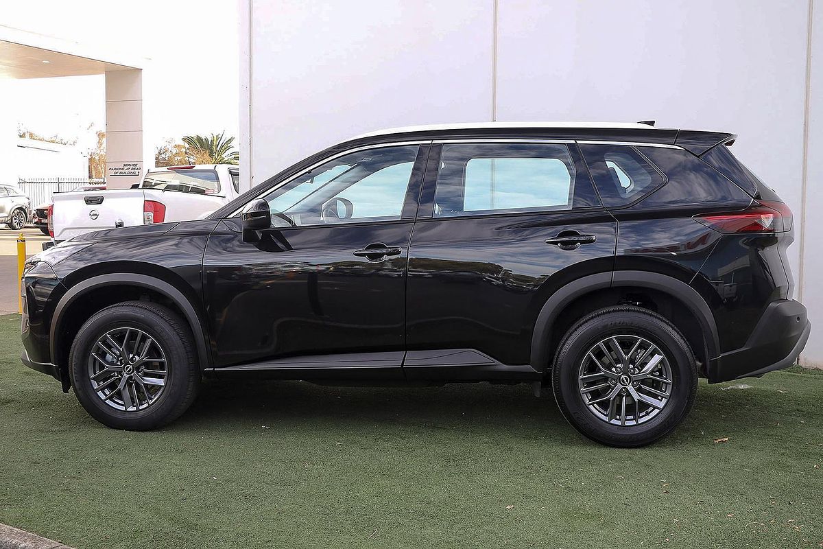 2024 Nissan X-TRAIL ST T33