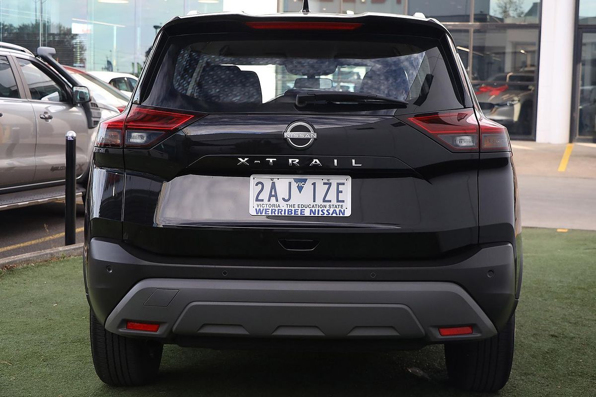 2024 Nissan X-TRAIL ST T33