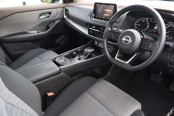 2024 Nissan X-TRAIL ST T33