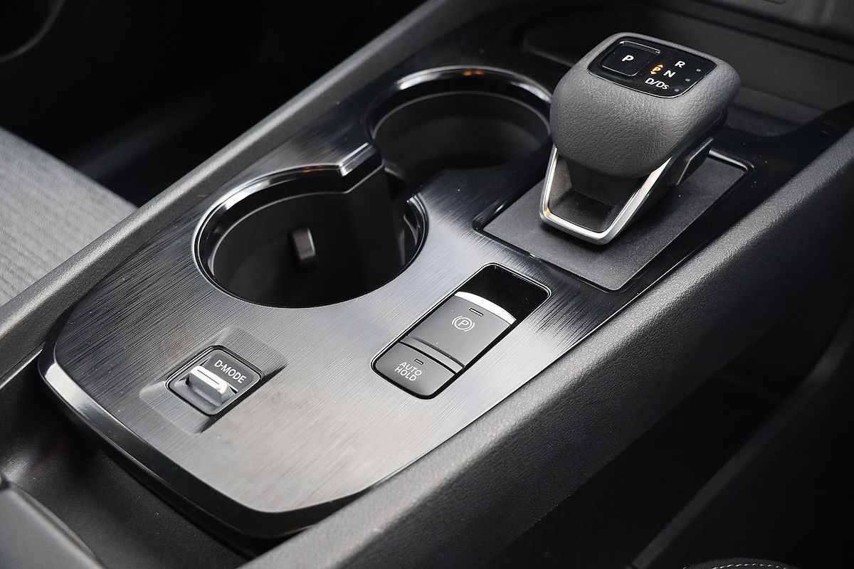 2024 Nissan X-TRAIL ST T33