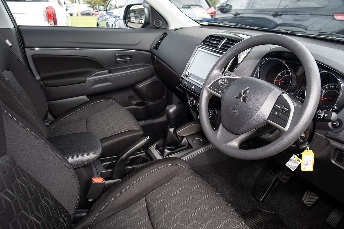 2025 Mitsubishi ASX GS XD