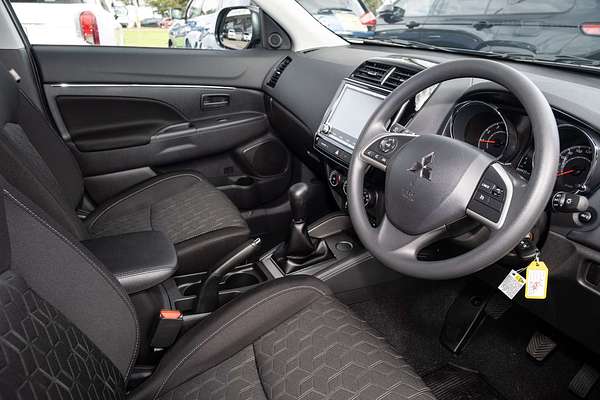 2025 Mitsubishi ASX GS XD