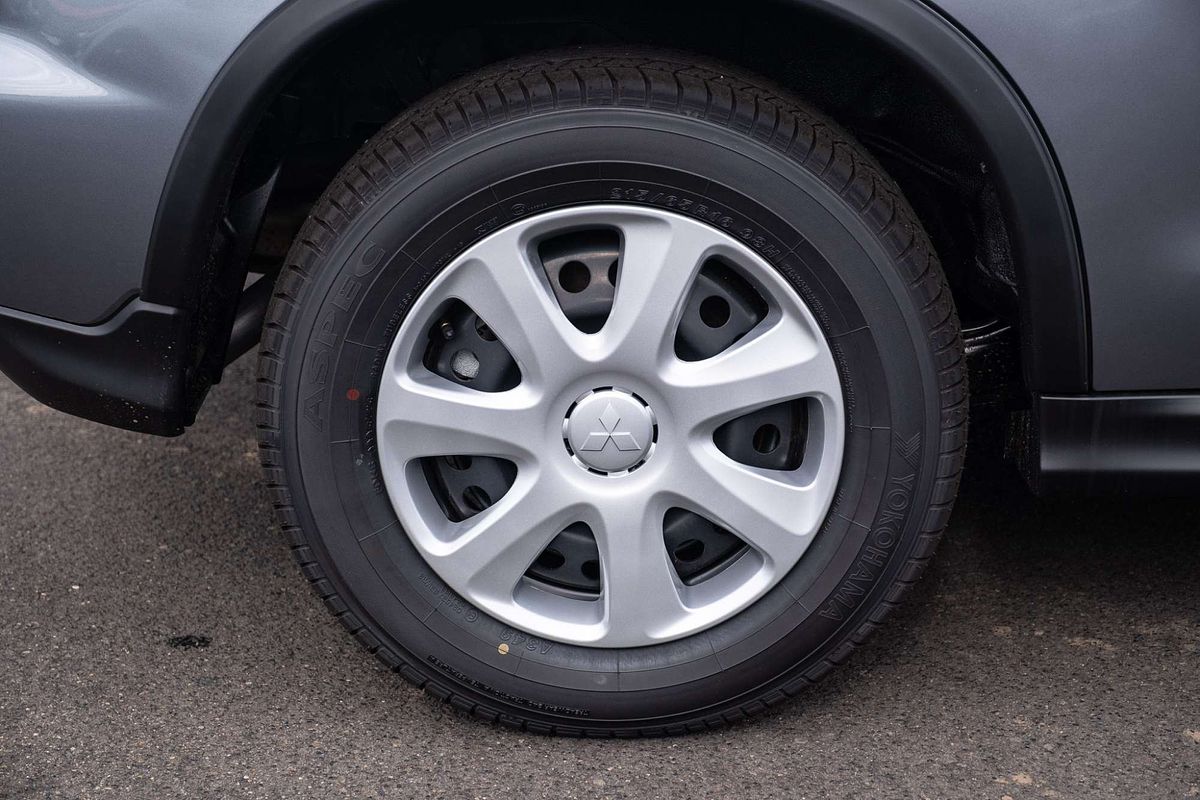 2025 Mitsubishi ASX GS XD