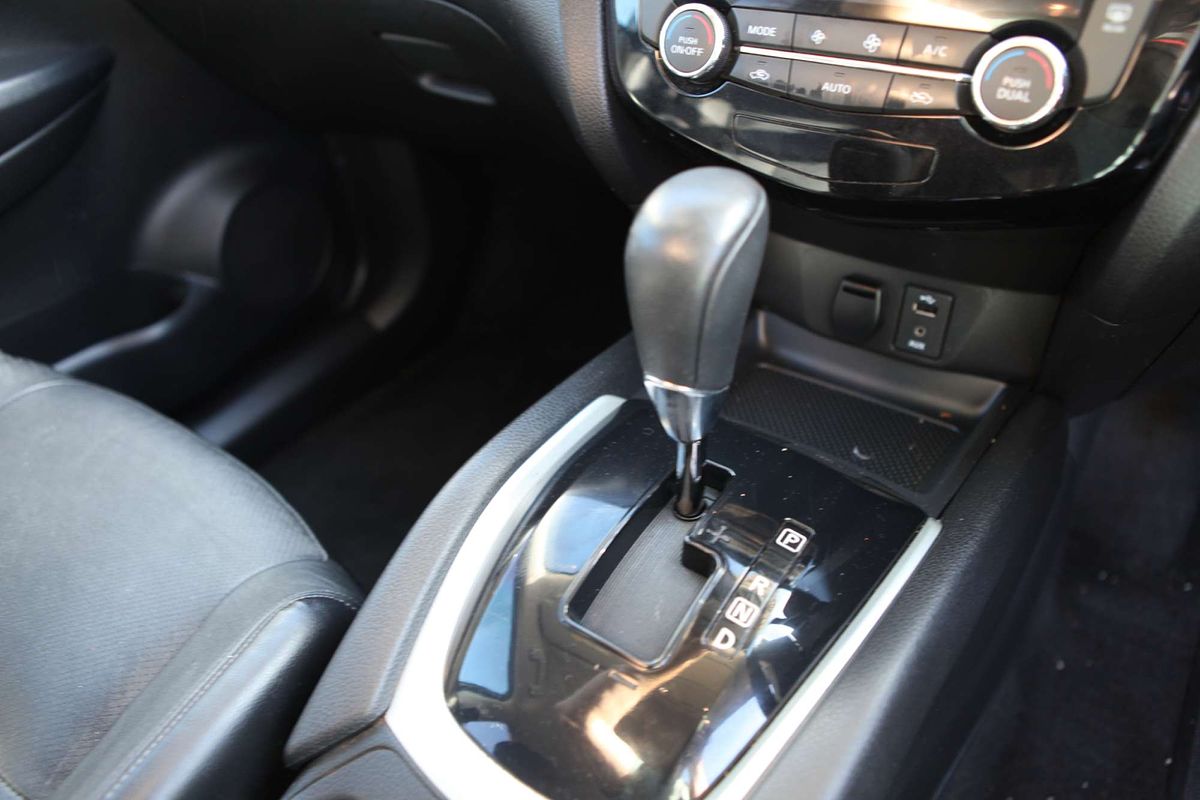 2016 Nissan X-TRAIL ST-L T32