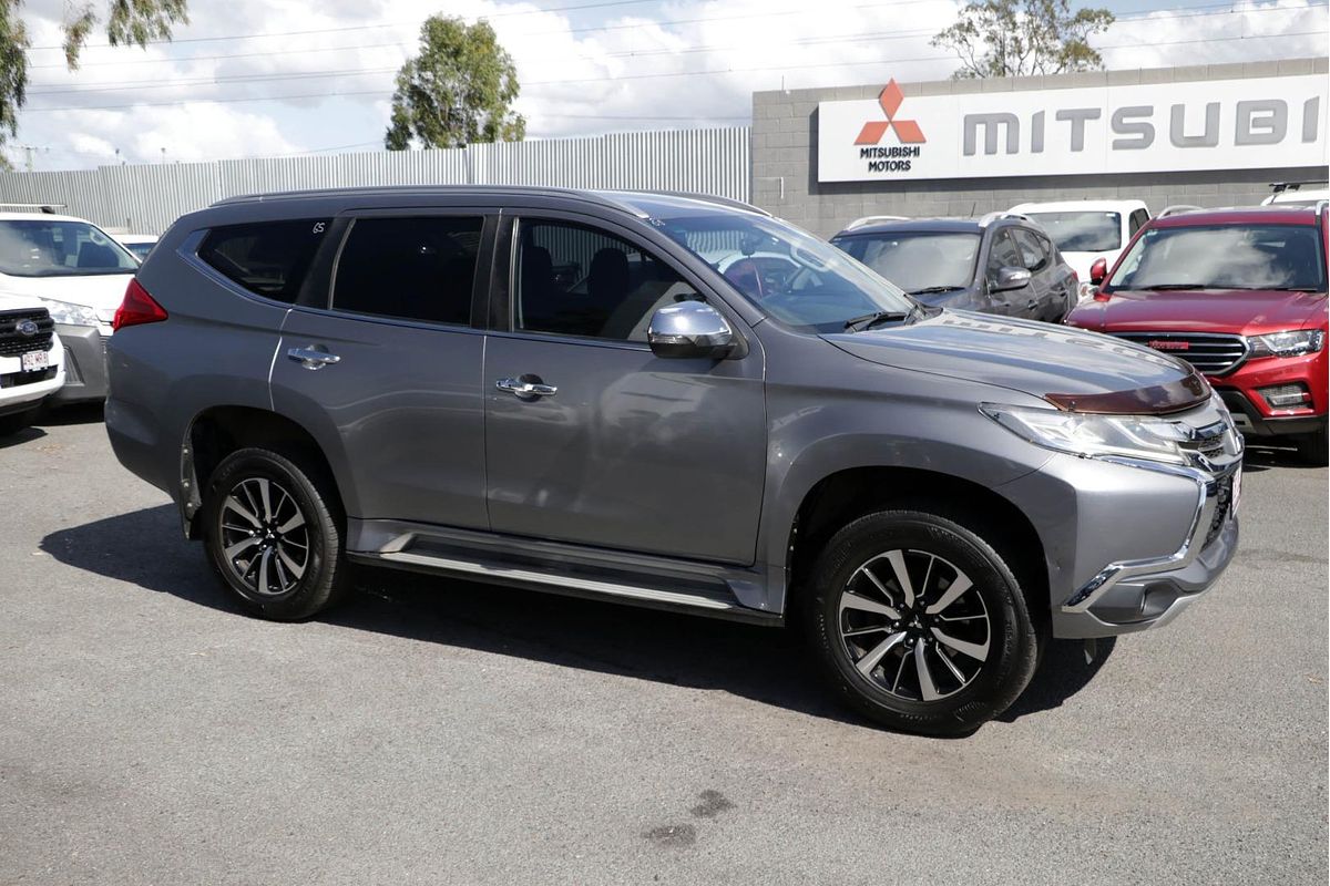2017 Mitsubishi Pajero Sport GLX QE