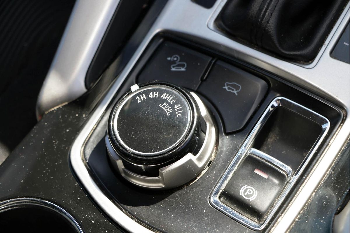 2017 Mitsubishi Pajero Sport GLX QE