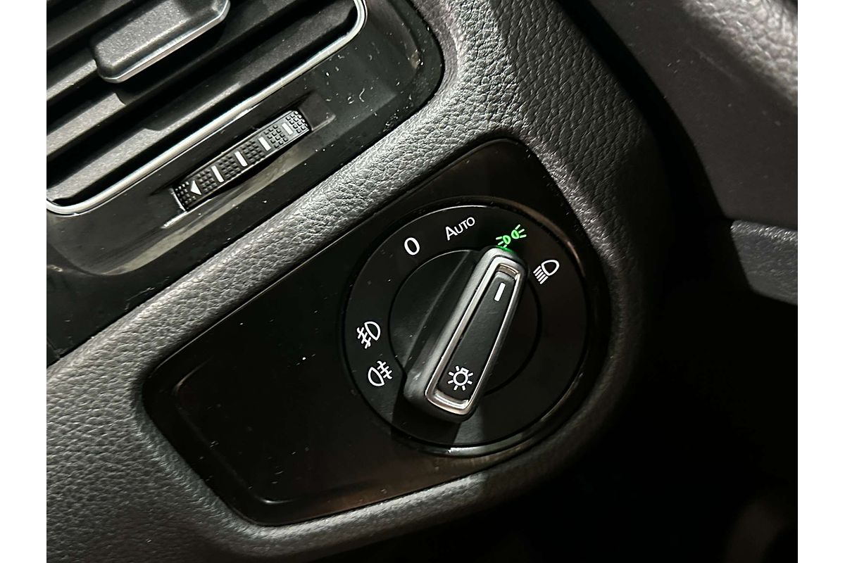 2013 Volkswagen Golf 103TSI Highline 7