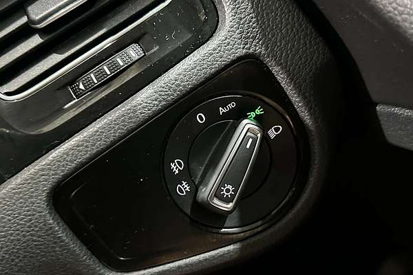 2013 Volkswagen Golf 103TSI Highline 7