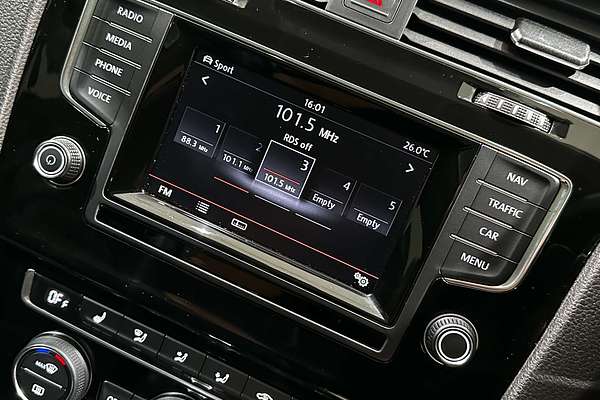 2013 Volkswagen Golf 103TSI Highline 7