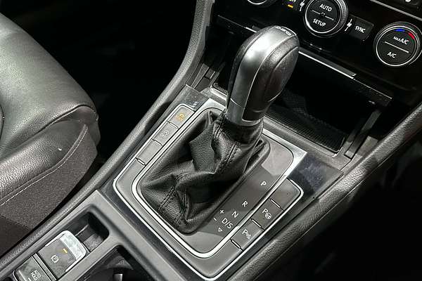 2013 Volkswagen Golf 103TSI Highline 7