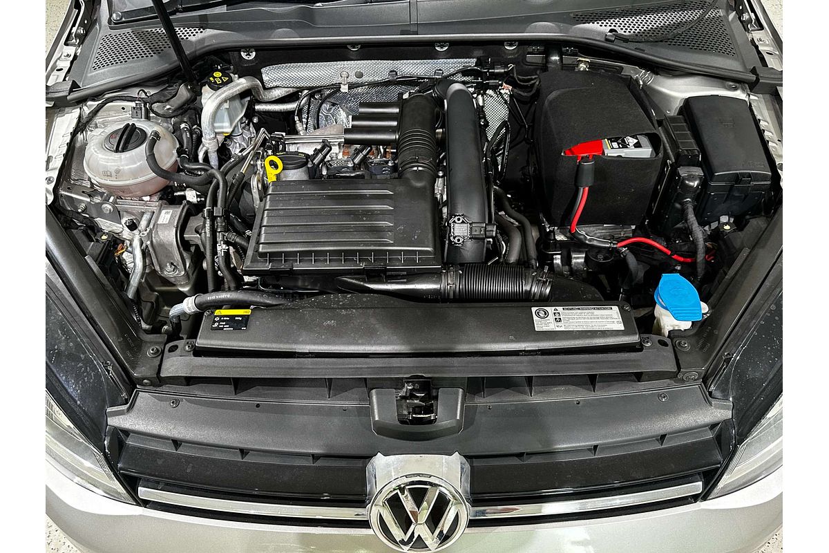 2013 Volkswagen Golf 103TSI Highline 7